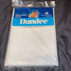 Vintage waterproof sheet for cribs, portable cribs, or playpens. NWT by Dundee